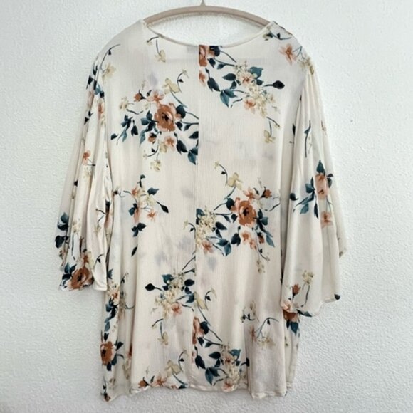 Andree by Unit Womens Floral Print V-neck 3/4 Sleeve Top, Plus Size 2X - Picture 3 of 4